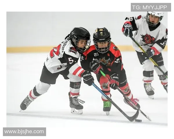 冰球突破的品牌力量：运动精神与创新突破的深度解析与探索